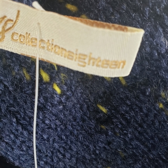 NWT Collectioneighteen Navy Multicolored Infinity Scarf - Picture 6 of 8